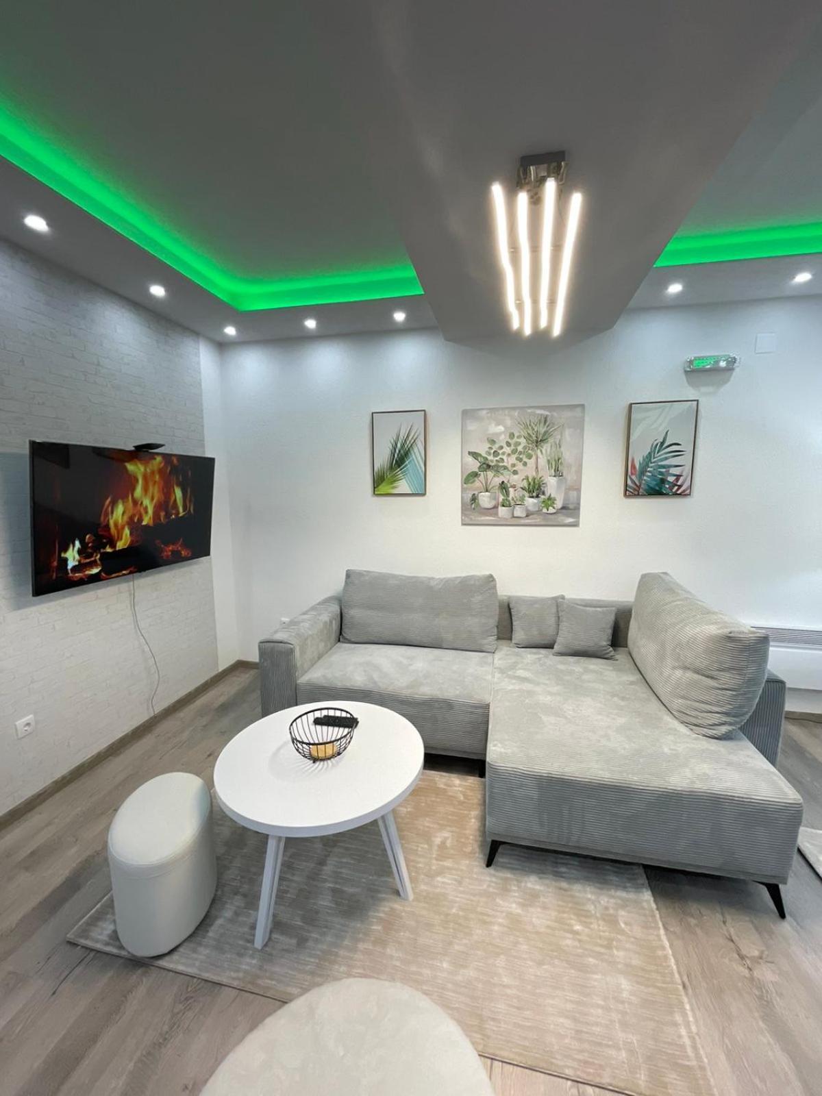 Apartment Porodica Karalic *